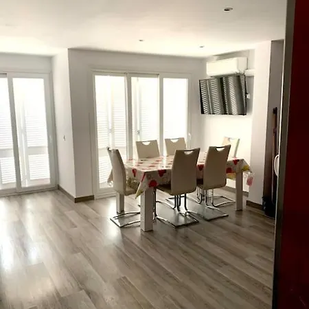 Confort Vue Splendide Apartment *